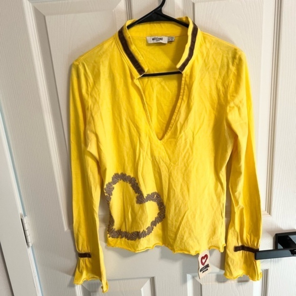 Vintage Moschino jeans embroidered heart T-shirt